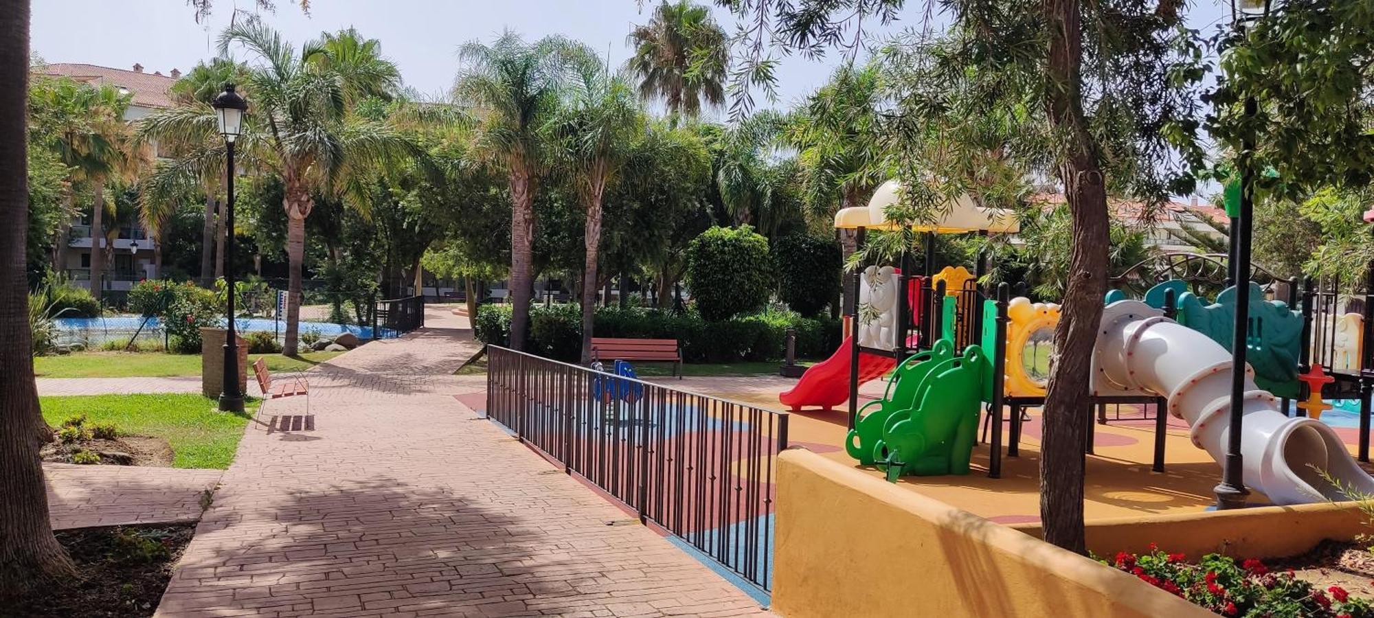 Atico - Centro De Sabinillas - Calle La Pasionaria - Сан-Луис-де-Сабинильяс Экстерьер фото